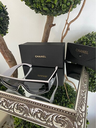 Beden Chanel gözlük