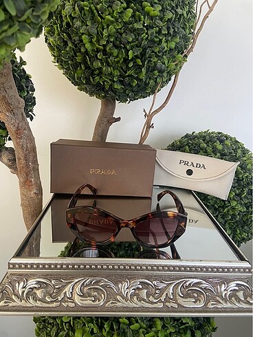 Prada gözlük