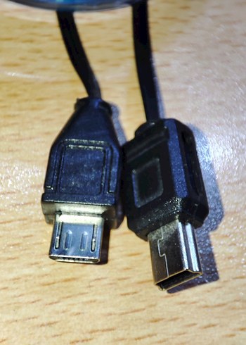 Siyah Taşınabilir Klavyeli Kılıf - Görsel 4