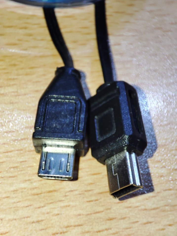 Siyah Taşınabilir Klavyeli Kılıf - Görsel 4