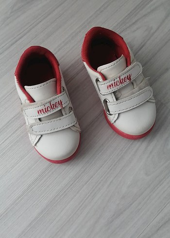 Mickey Baskılı Beyaz İlk Adım Ayakkabısı