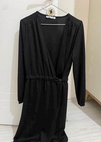 Siyah V Yaka Kemerli Midi Elbise - Görsel 2