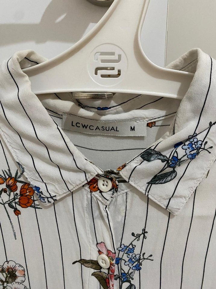 Çiçek Desenli Pamuklu Gömlek - Görsel 4
