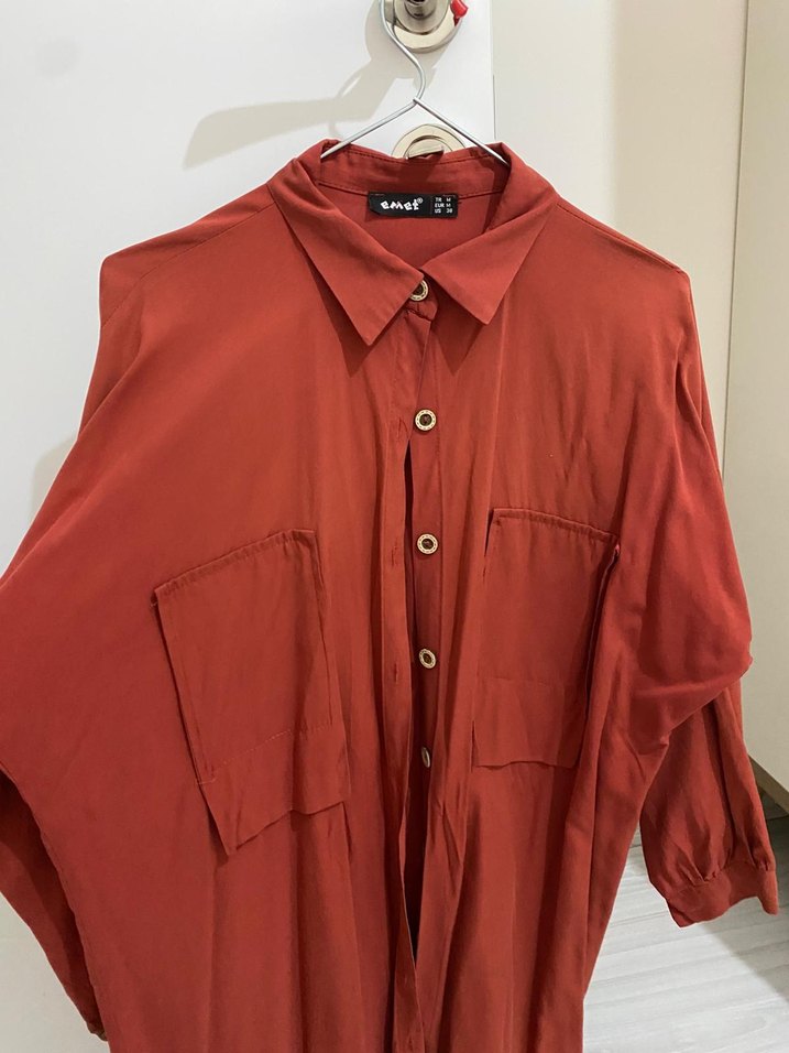 Kadın Kırmızı Düğmeli Gömlek - Görsel 2