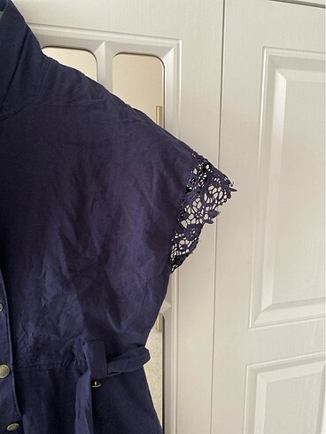 Dantel detaylı gömlek - Görsel 3