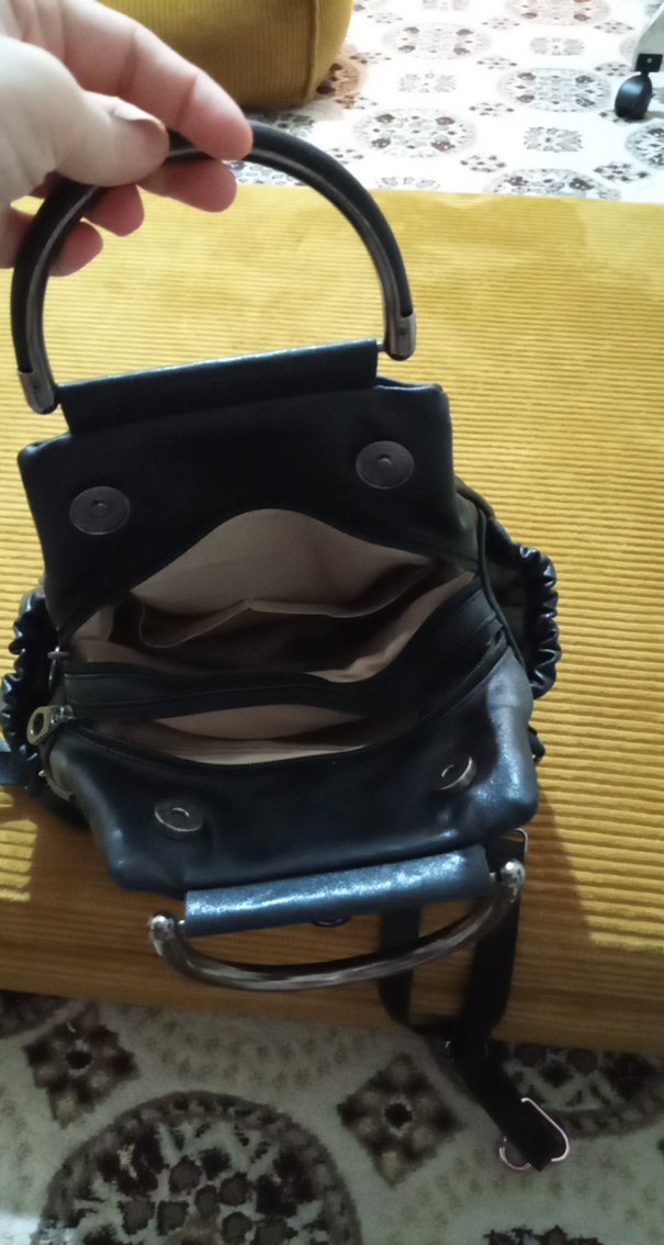 Kadın Siyah Deri Sırt Çantası - Görsel 5