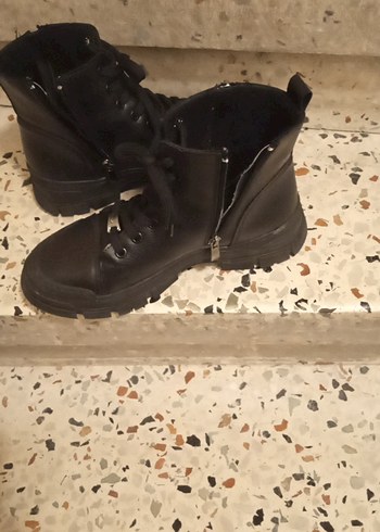 Siyah Platform Topuklu Sokak Stili Kadın Botları - Görsel 6