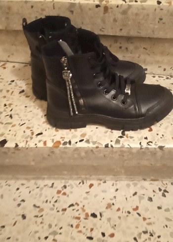 Siyah Platform Topuklu Sokak Stili Kadın Botları - Görsel 5