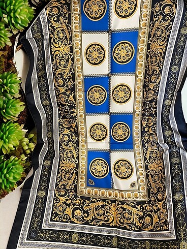Versace desen tivil şal