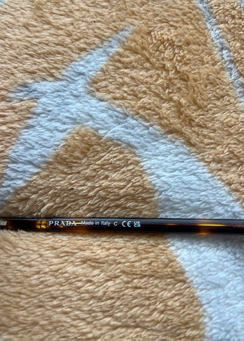 Prada Unisex Altın Desenli Güneş Gözlüğü - Görsel 5