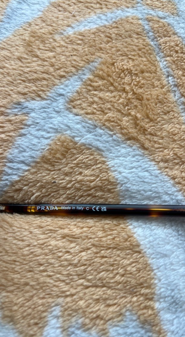 Prada Unisex Altın Desenli Güneş Gözlüğü - Görsel 5