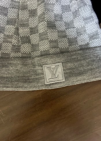 Louis Vuitton Atkı Bere Takımı - Görsel 3