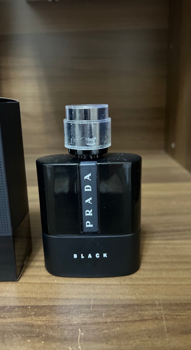Prada Black Erkek Parfümü - Görsel 2