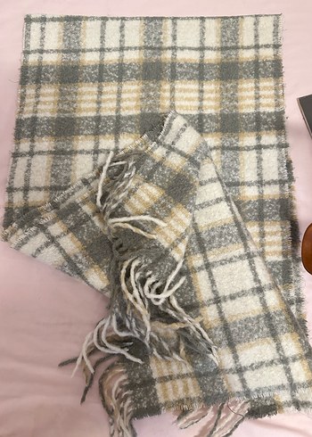 Gri Ekose Desenli Yumuşak Atkı. - Görsel 2