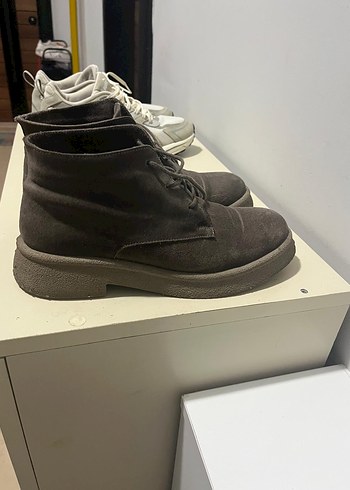 Gri Süet Kadın Bot - Sokak Stili - Görsel 3