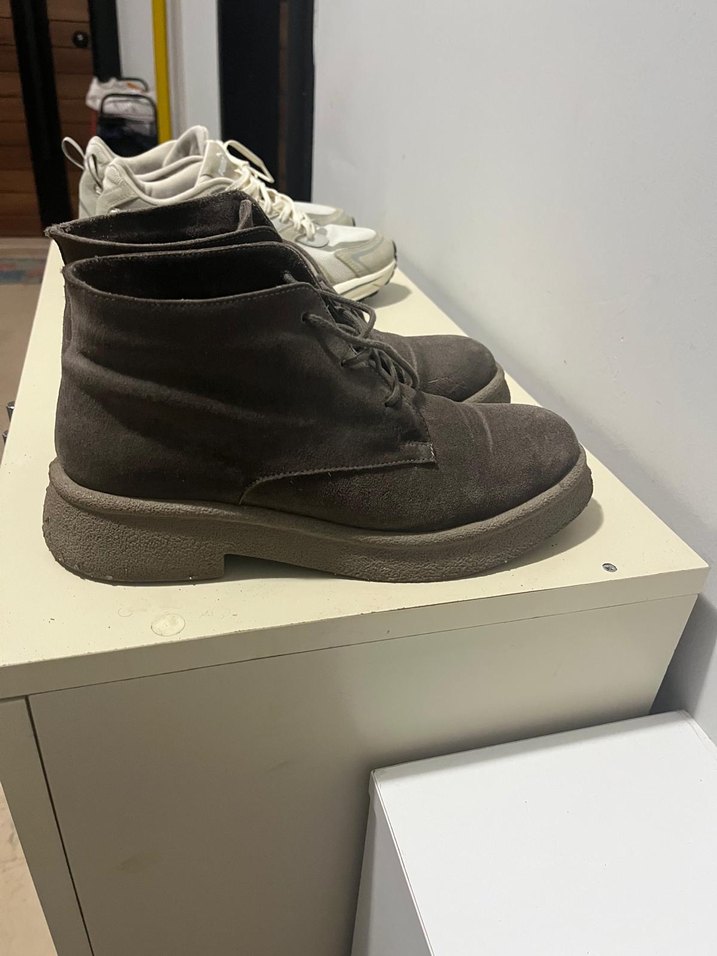 Gri Süet Kadın Bot - Sokak Stili - Görsel 3