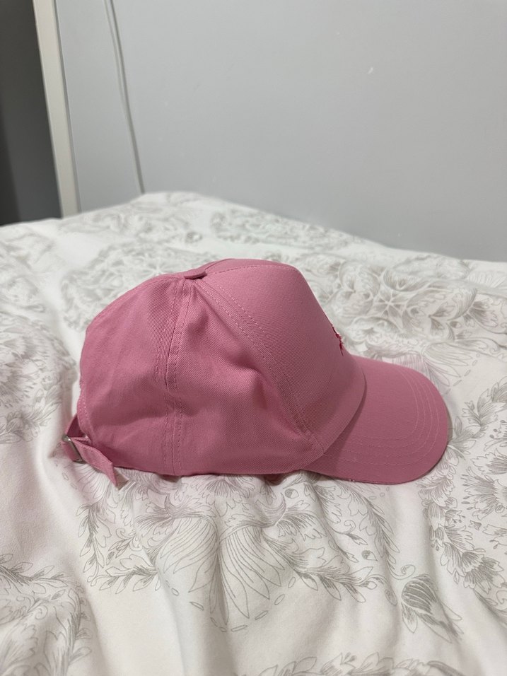Pembe Kadın Şapka - Rahat ve Şık - Görsel 2
