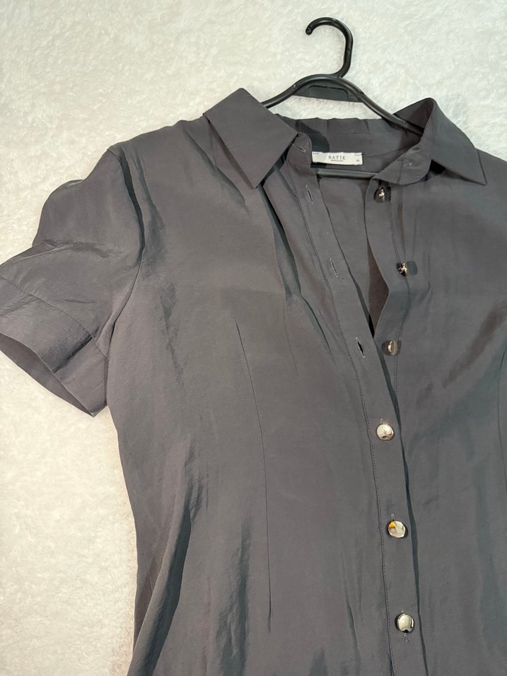 Düğmeli Siyah Çan elbise - Görsel 3