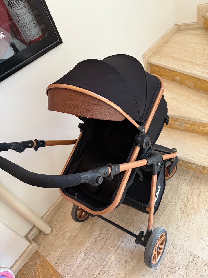 PULX Siyah Bebek Arabası - Görsel 3