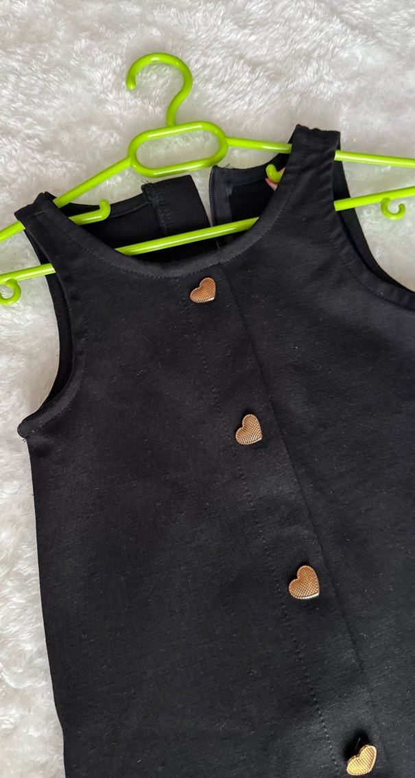 Siyah Kız Çocuk Düğmeli Kolsuz Elbise - Görsel 3