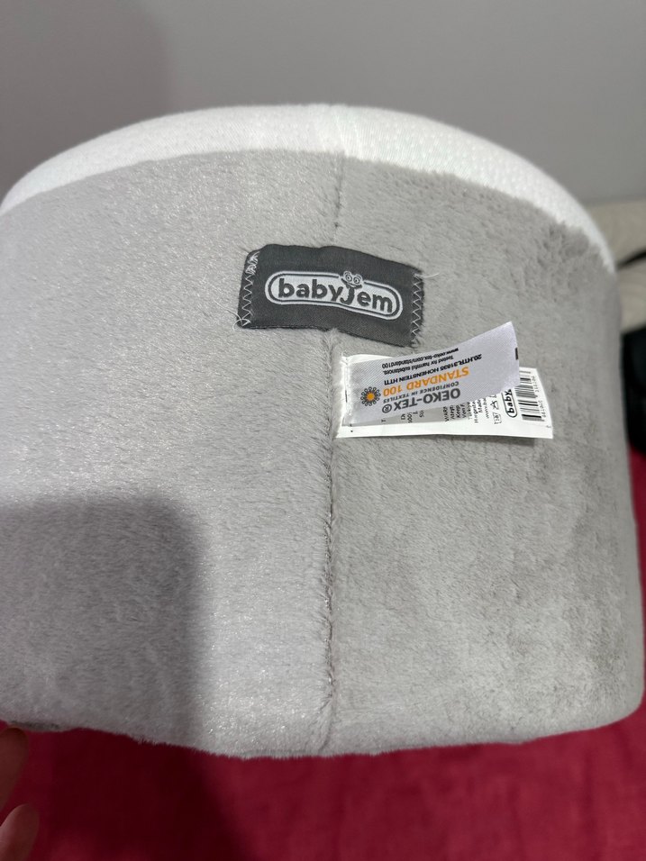 Gri ve Beyaz ilk yatağım - Görsel 5