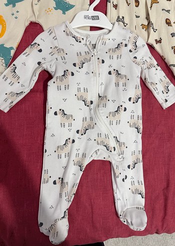 Renkli Baskılı Uzun Kollu Bebek Tulumları - Görsel 2