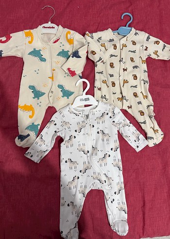 Renkli Baskılı Uzun Kollu Bebek Tulumları - Görsel 6