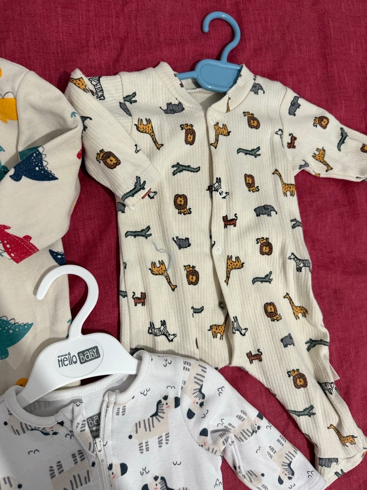 Renkli Baskılı Uzun Kollu Bebek Tulumları - Görsel 4