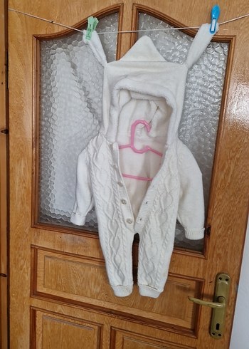 Kapüşonlu Beyaz Örgü Bebek Kıyafeti - Görsel 3