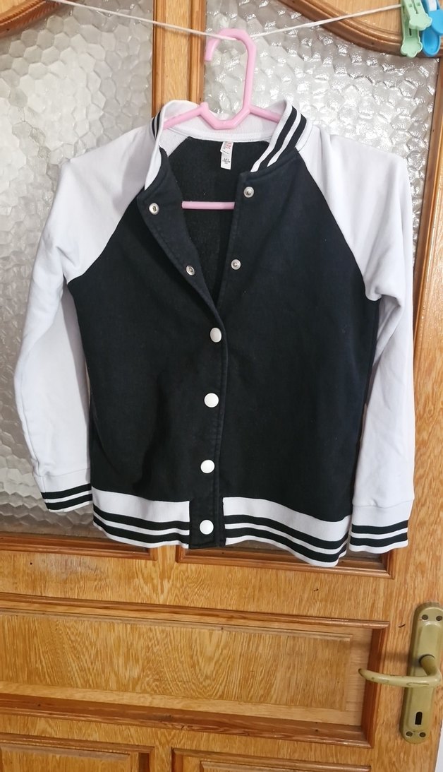 Kız Çocuk Siyah-Beyaz Düğmeli Ceket - Görsel 3