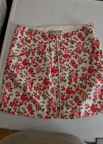 Çiçek Desenli Fermuarlı cebli Mini Etek - Görsel 5