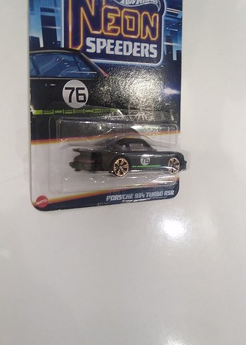 Beden HOT WHEELS Porsche 934 Turbo RSR