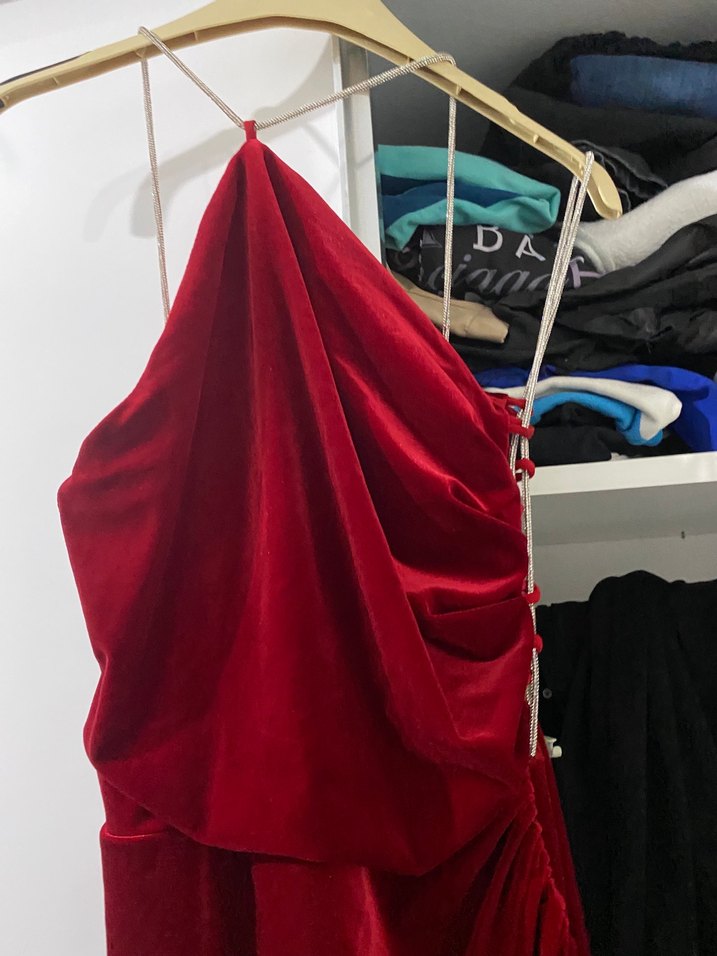 Zincir Detaylı Kırmızı Nakışlı Kadın Broş - Görsel 3