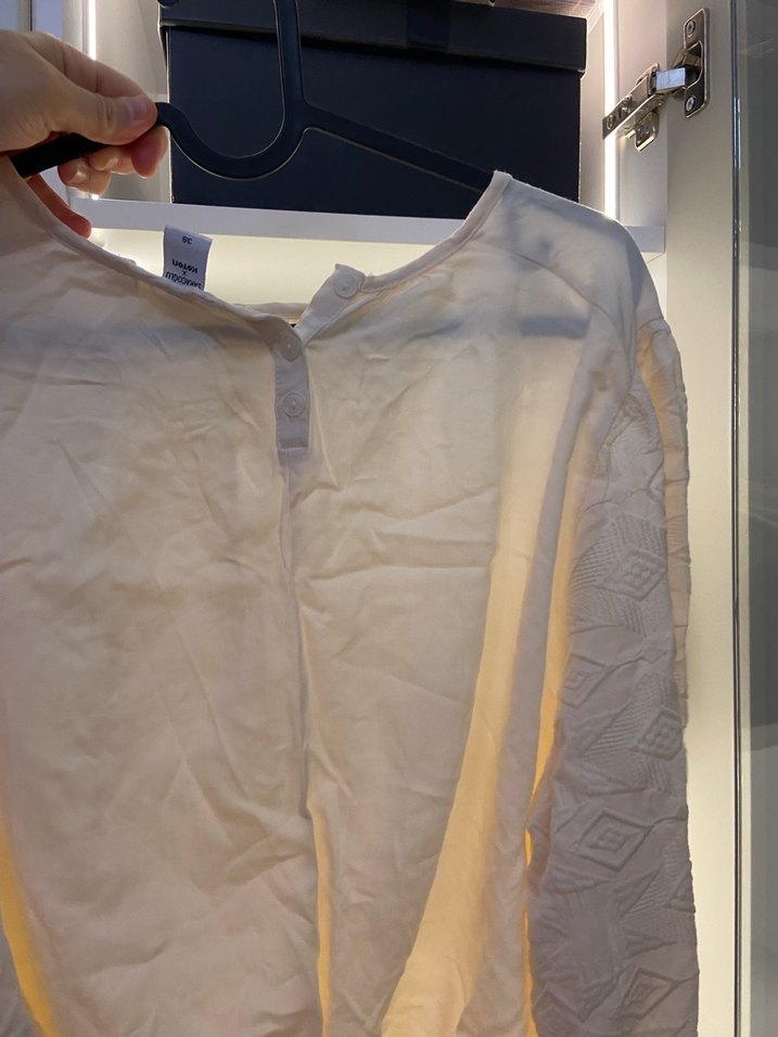 Nakışlı, Düğmeli ekru gömlek - Görsel 3