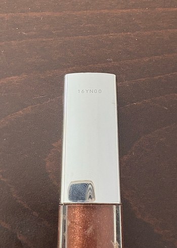Beden L'Oréal Paris Plump Ambition Dudak Yağı