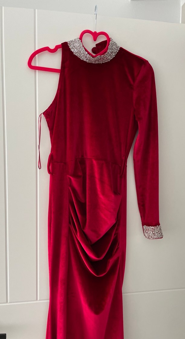 Bordo Drapeli Uzun Straplez Abiye Elbise - Görsel 3