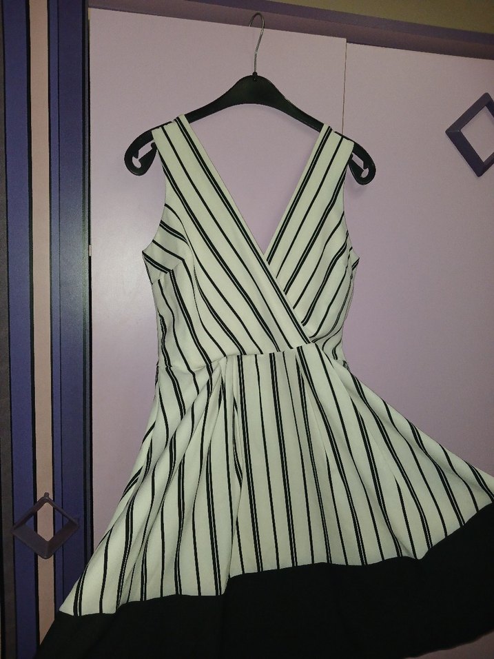 Zebra Desenli V Yaka elbise xl uyumlu - Görsel 2