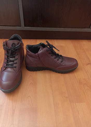 Bordo Kadın Bağcıklı Bot - Görsel 3