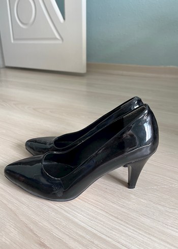 Siyah Rugan Stiletto Kadın Topuklu