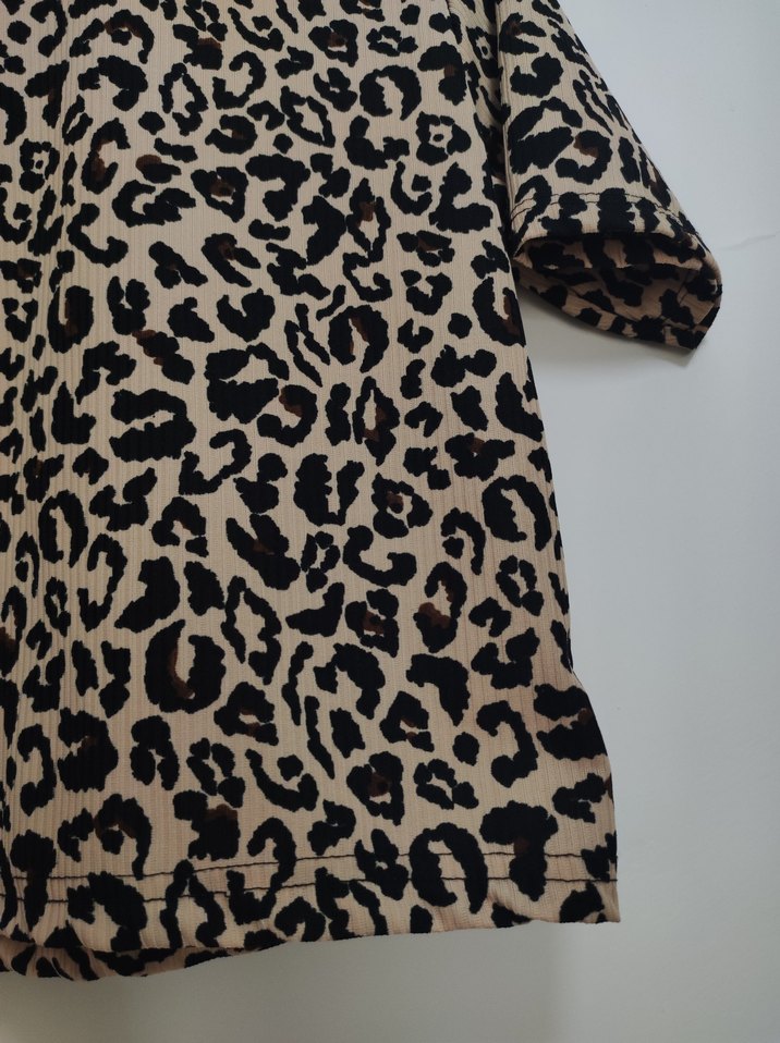 Leopar Desenli Kısa Kollu Kadın tişört - Görsel 2