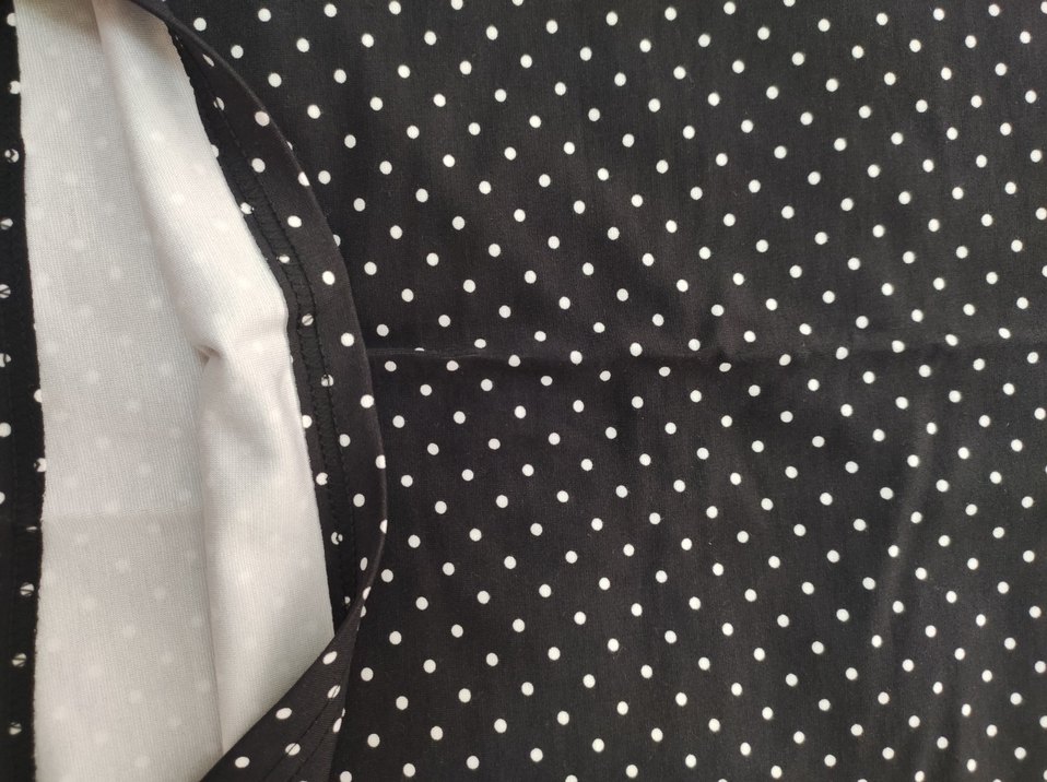 Puantiye Desenli Siyah kalem midi etek - Görsel 2