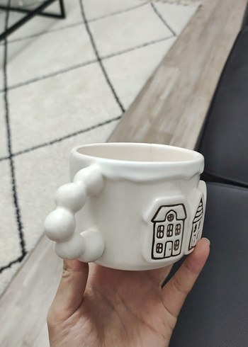 Beyaz Ev Figürlü el yapımı Seramik Kupa - Görsel 2