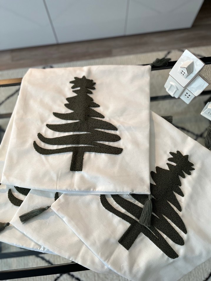 Beyaz punç işlemeli Kırlent Kılıfı - Görsel 2