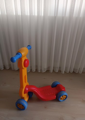 Beden Renkli Sarı Çocuk Scooterı