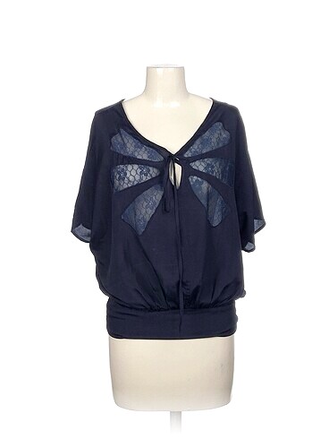 Twist Bluz %70 İndirimli.