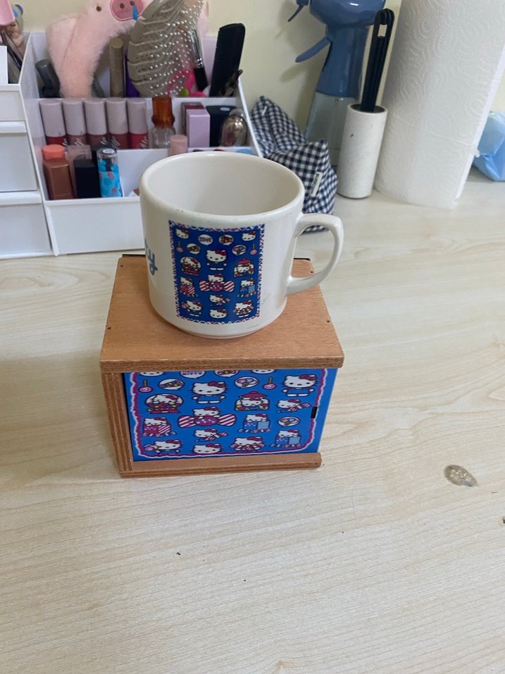 Hello Kitty Baskılı Mavi Seramik Kupa - Görsel 2