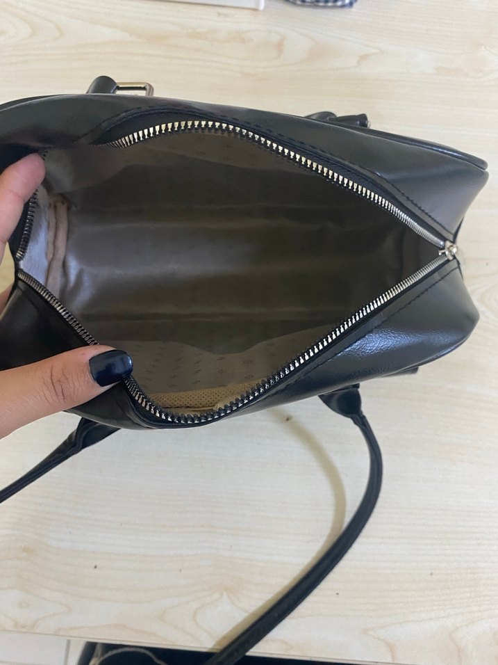 Siyah Deri Kadın Çantası - Görsel 2