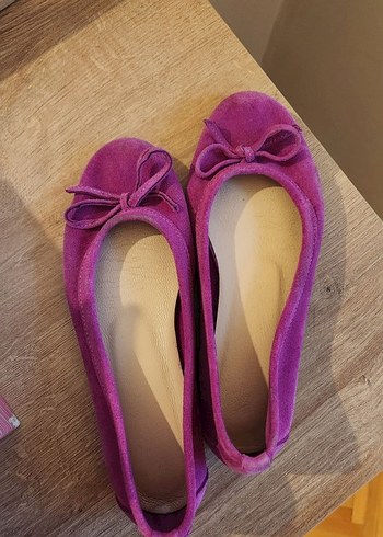 Pembe Süet Fiyonklu Kadın Babet