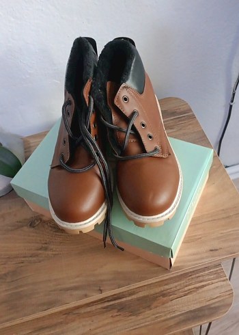 Kahverengi Tokalı Erkek Botları - Görsel 2