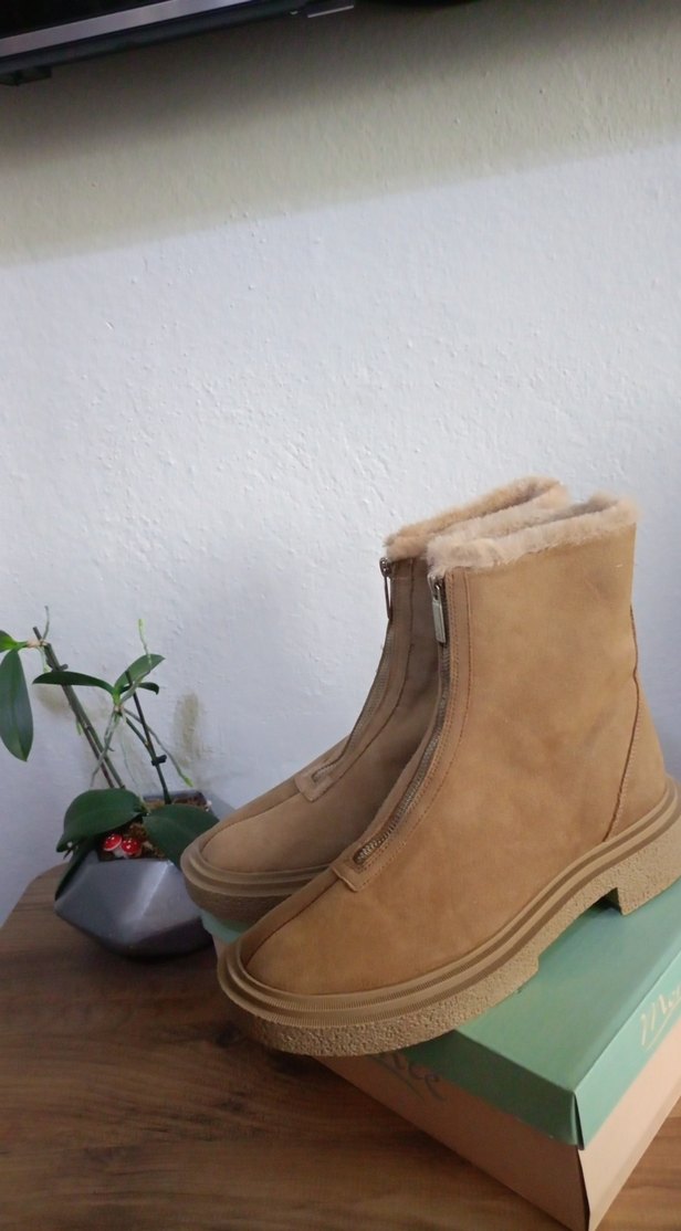 Bej Süet Fermuarlı Kadın Dolgu Topuk Bot - Görsel 3